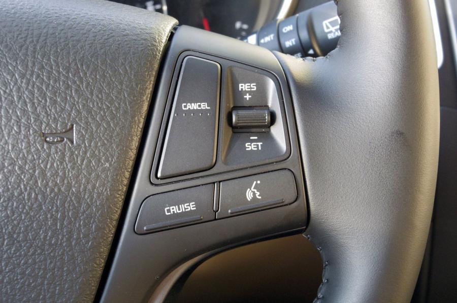  Kia Sorento 2014 года  (фото 31 из 88)